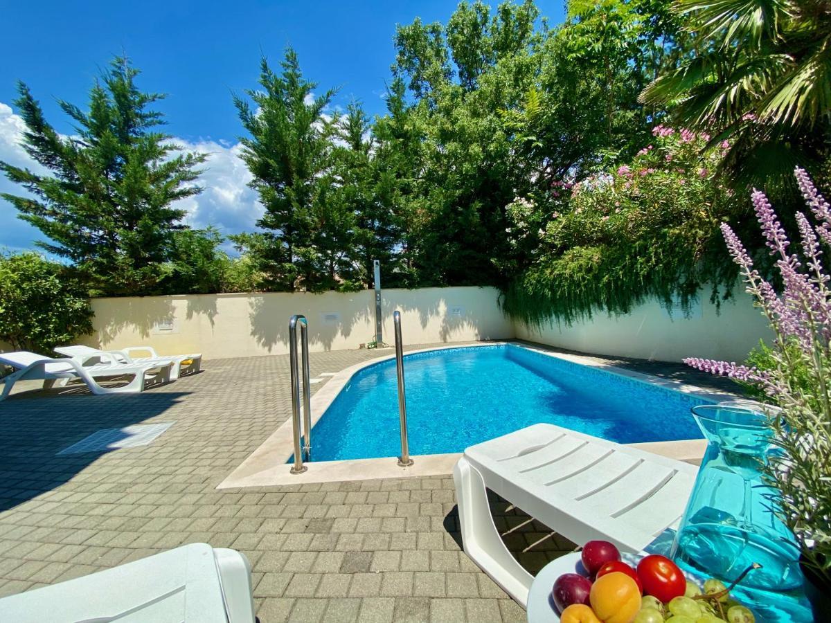 Private Pool And Mediterranean Garden Apt Mia Silo  Luaran gambar